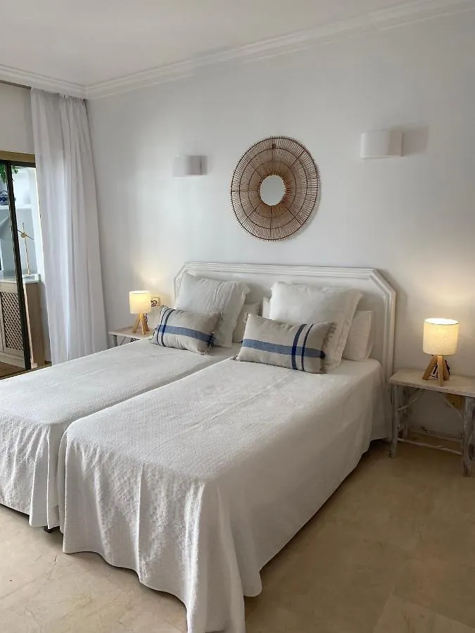 Precioso Apartamento En Primera Linea De Playa Marbella Apartment